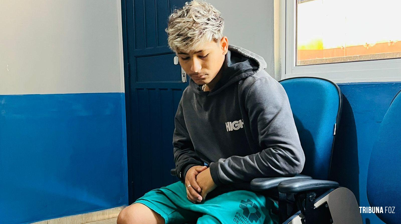 GM apresenta na delegacia jovem que cometeu assalto e foi atropelado pela vítima no Bairro Três Lagoas