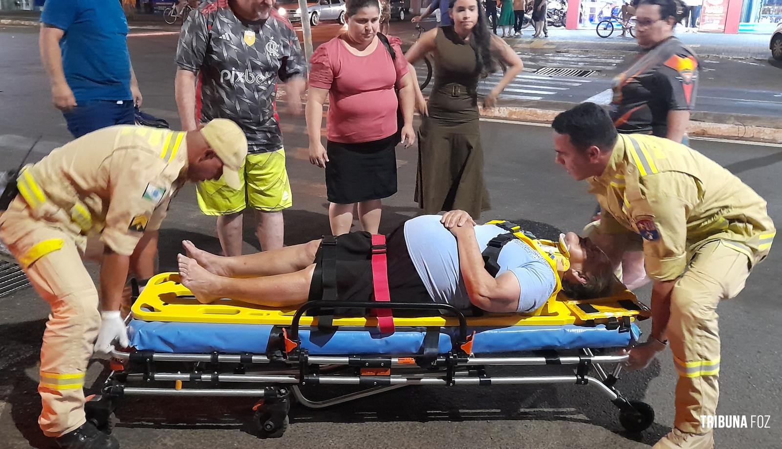 Idosa de 77 anos é atropelada na faixa de pedestres por veículo na Av. Morenitas