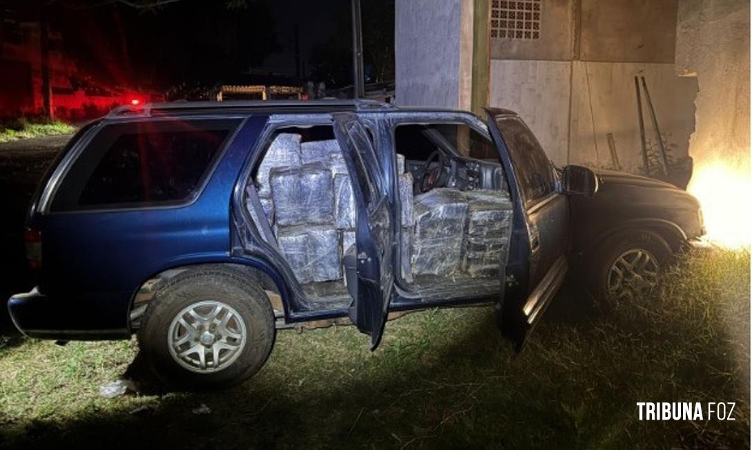 PM apreende 569 quilos de maconha após fuga de veículo no Jardim Jupira 