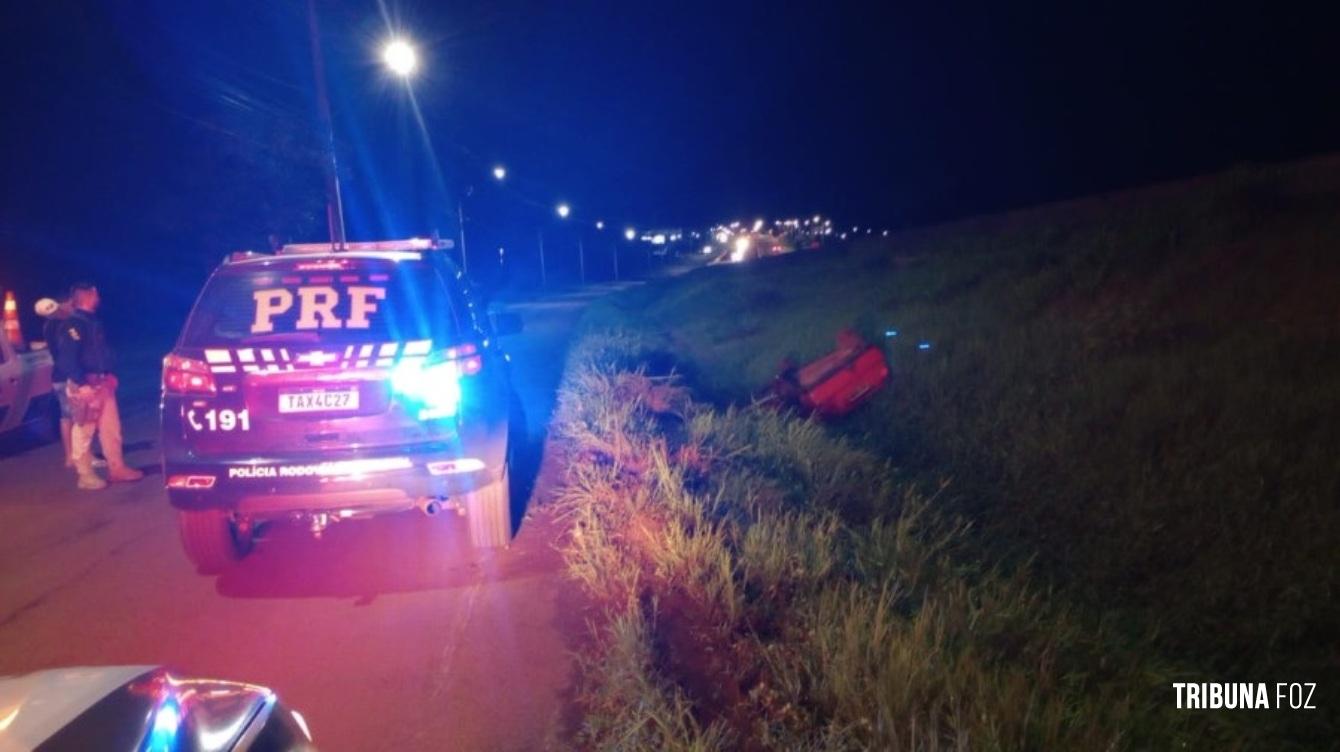 Veículo capota às margens da BR-277 e é apreendido em São Miguel do Iguaçu
