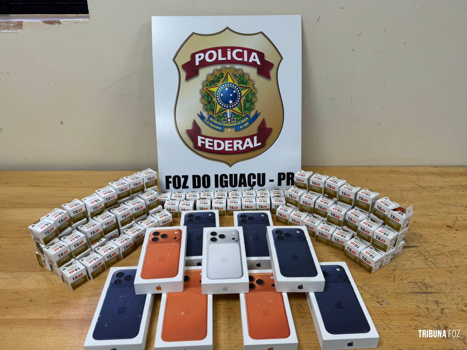 PF prende motorista com celulares e medicamento contrabandeado em Foz do Iguaçu 