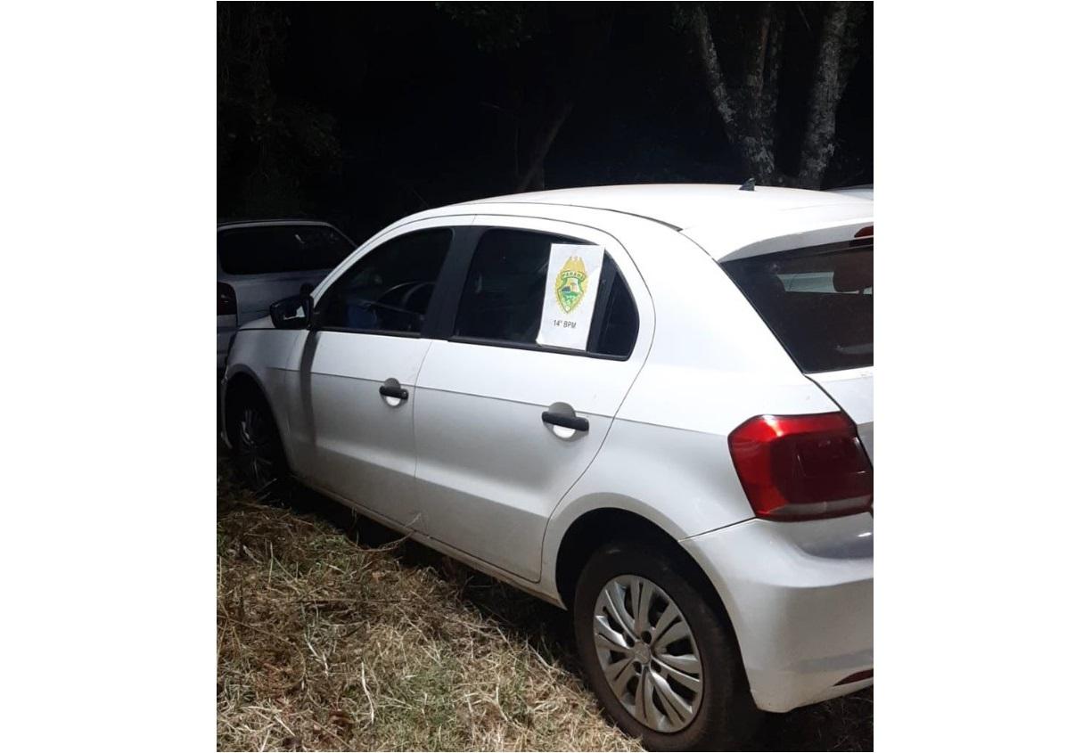 Polícia Militar recupera veículo com alerta de roubo no Bairro Vila Carimã