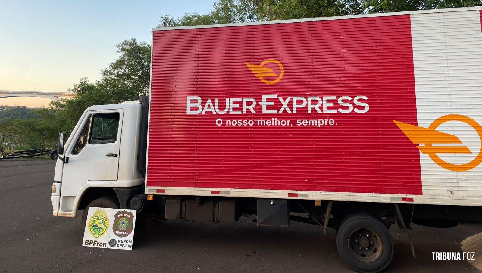 BPFRON e PF recuperam caminhão furtado na Vila Portes em Foz do Iguaçu