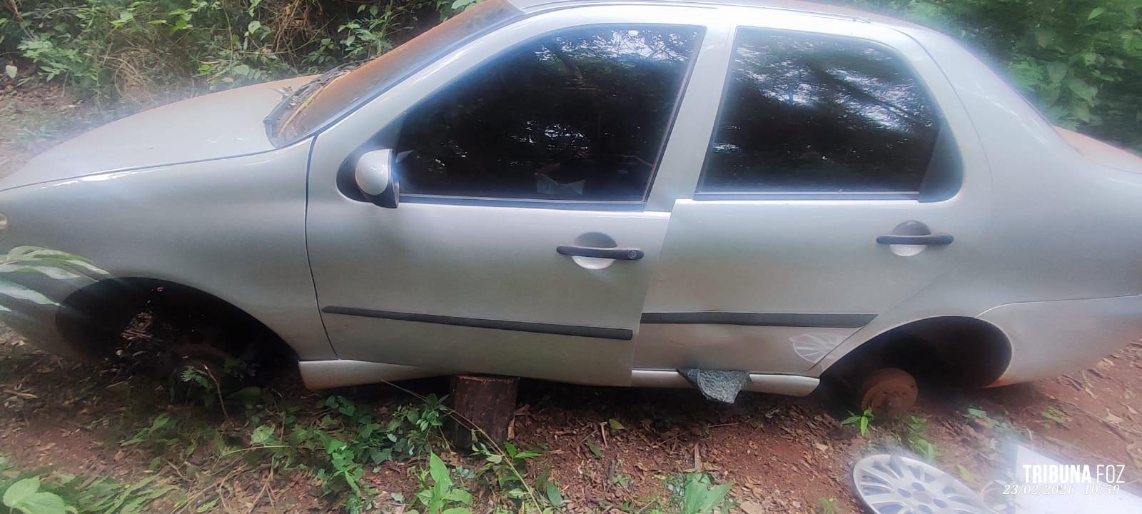 Guarda Municipal recupera veículo roubado que estava depenado na região do Bairro Três Lagoas  