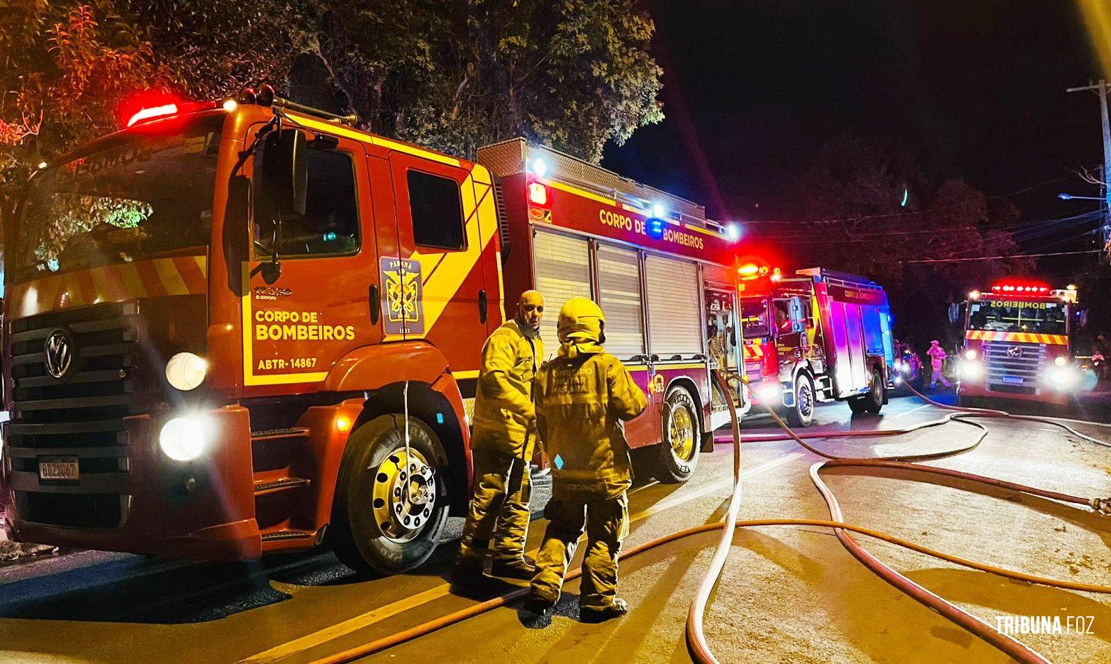 Incêndio em residência mobiliza Corpo de Bombeiros no Jardim das Palmeiras
