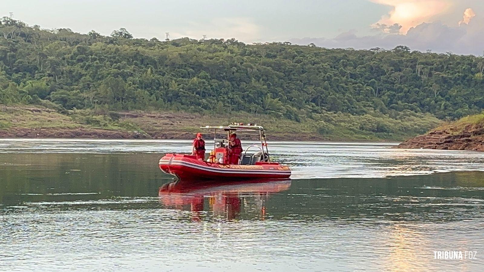 Jovem de 26 anos desaparece após afogamento no Rio Paraná em Foz do Iguaçu