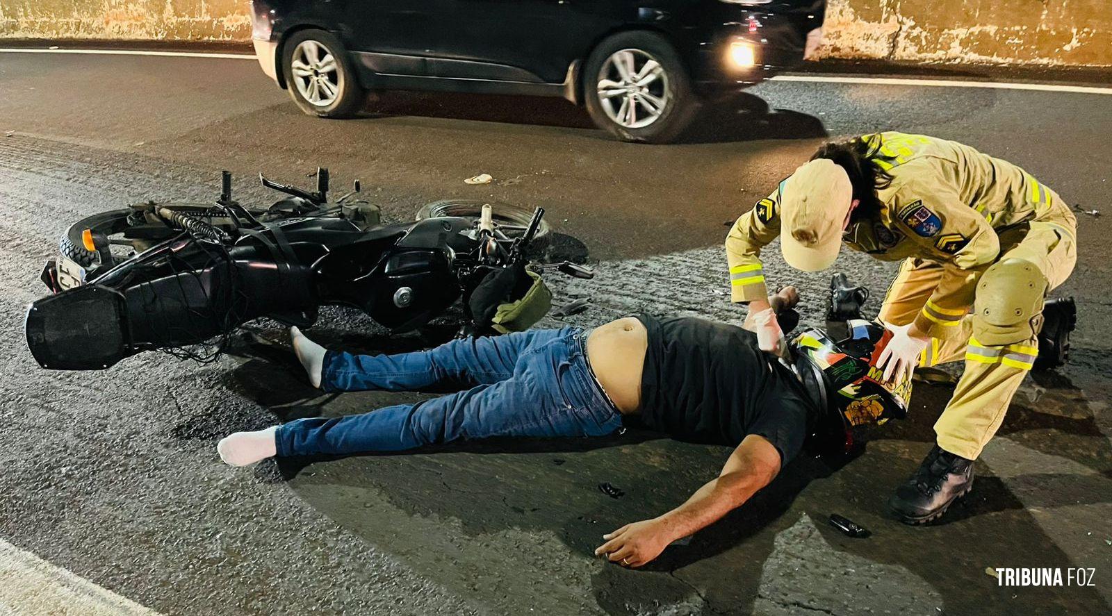 Motociclista morre após colidir na traseira de carreta na BR-277