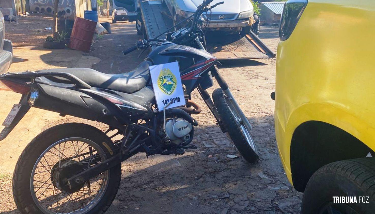 PM recupera motocicleta com alerta de furto no Jardim Jupira em Foz do Iguaçu
