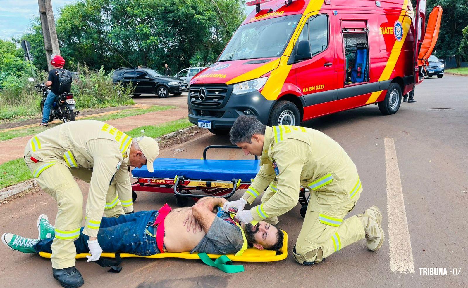 Colisão entre carro e motocicleta deixa homem ferido na Vila C