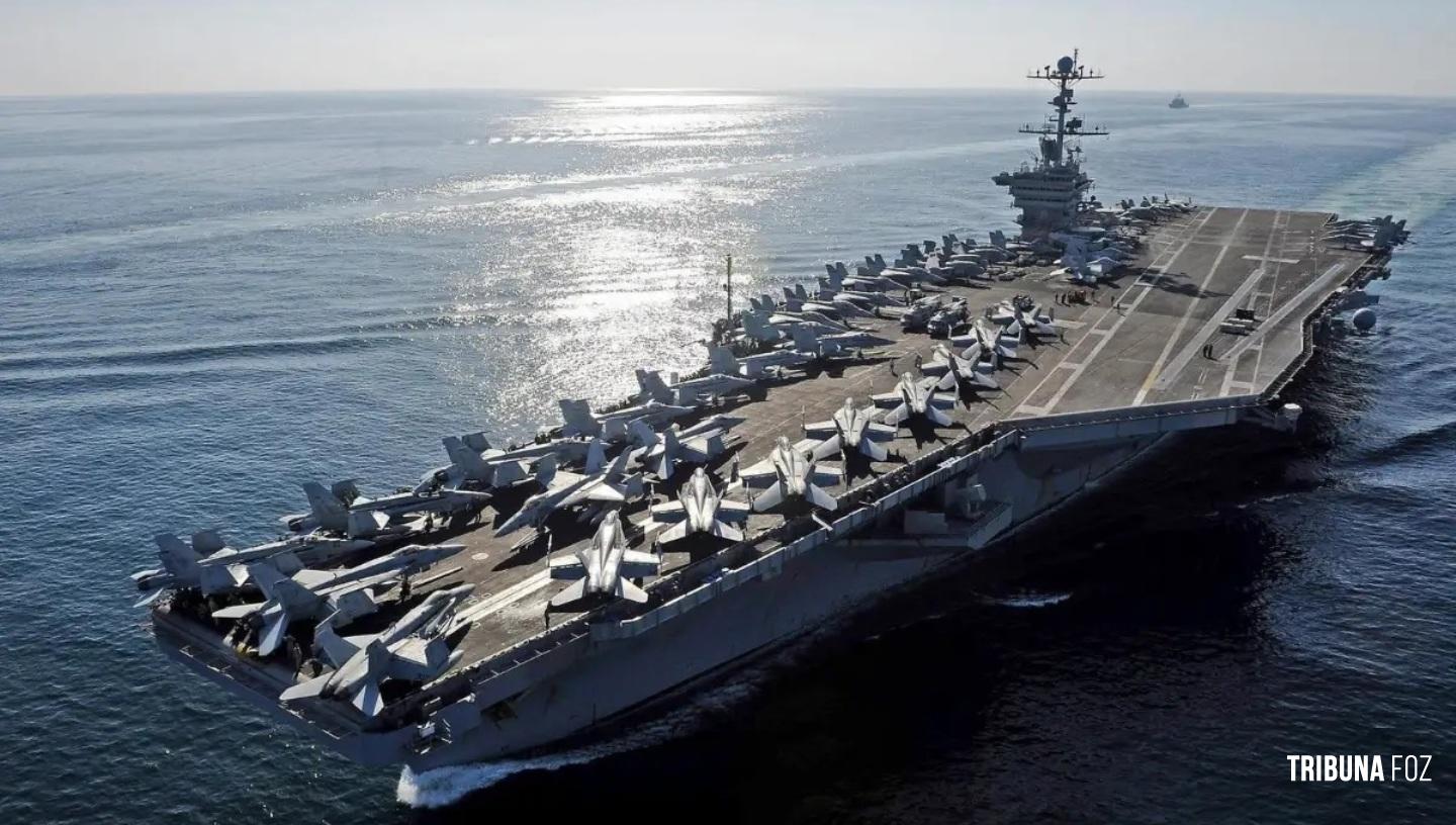 Incêndio e banheiros entupidos obrigam EUA a retirar maior porta-aviões do mundo de operação contra o Irã