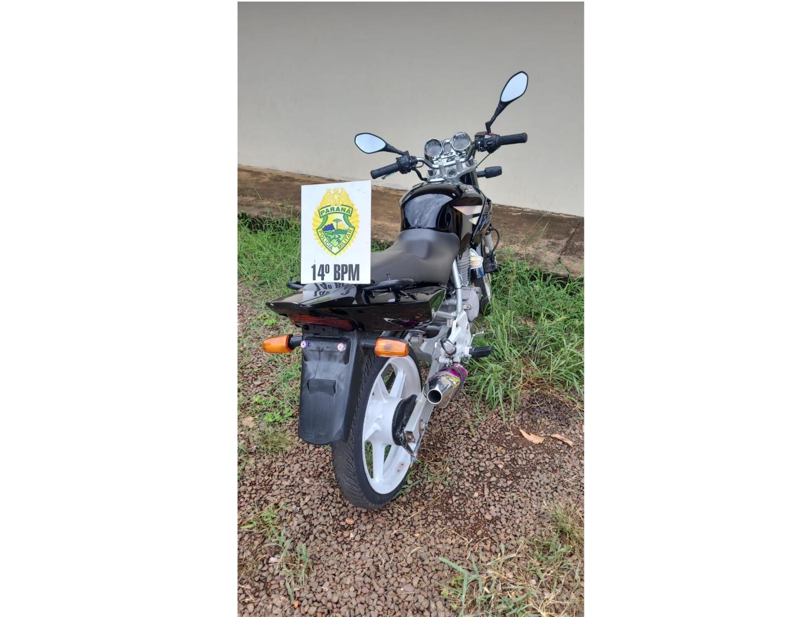 PM apreende motocicleta após fuga de condutor na Vila Carimã em Foz do Iguaçu