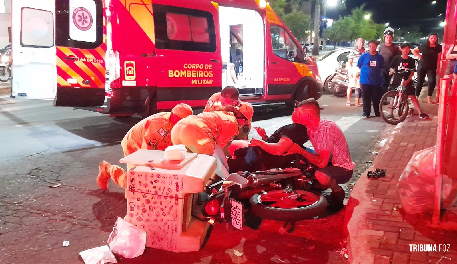 Siate socorre duas vítimas após colisão de duas moto na Av. Morenitas em Foz do Iguaçu