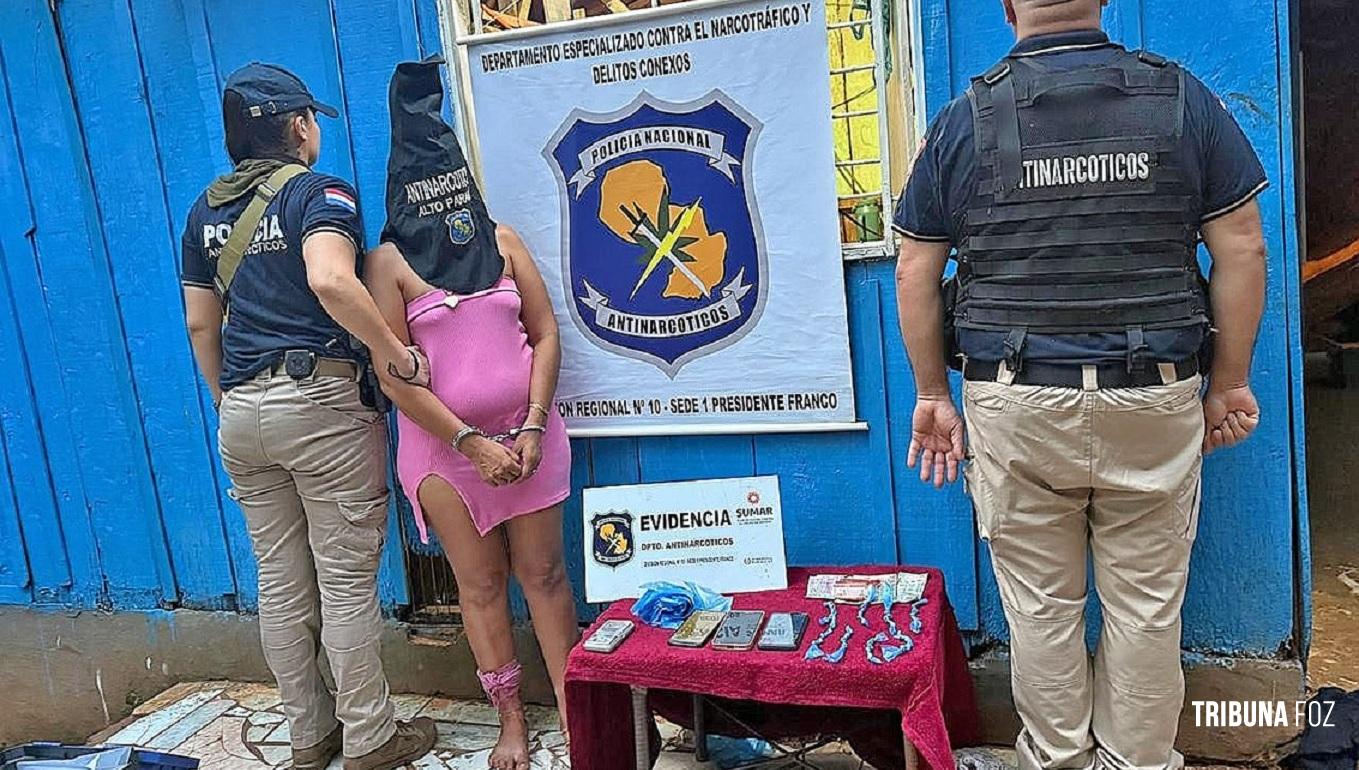 Unidade Antinarcóticos da Polícia Nacional do Paraguai prende mulher que vendia drogas em Ciudad Del Este