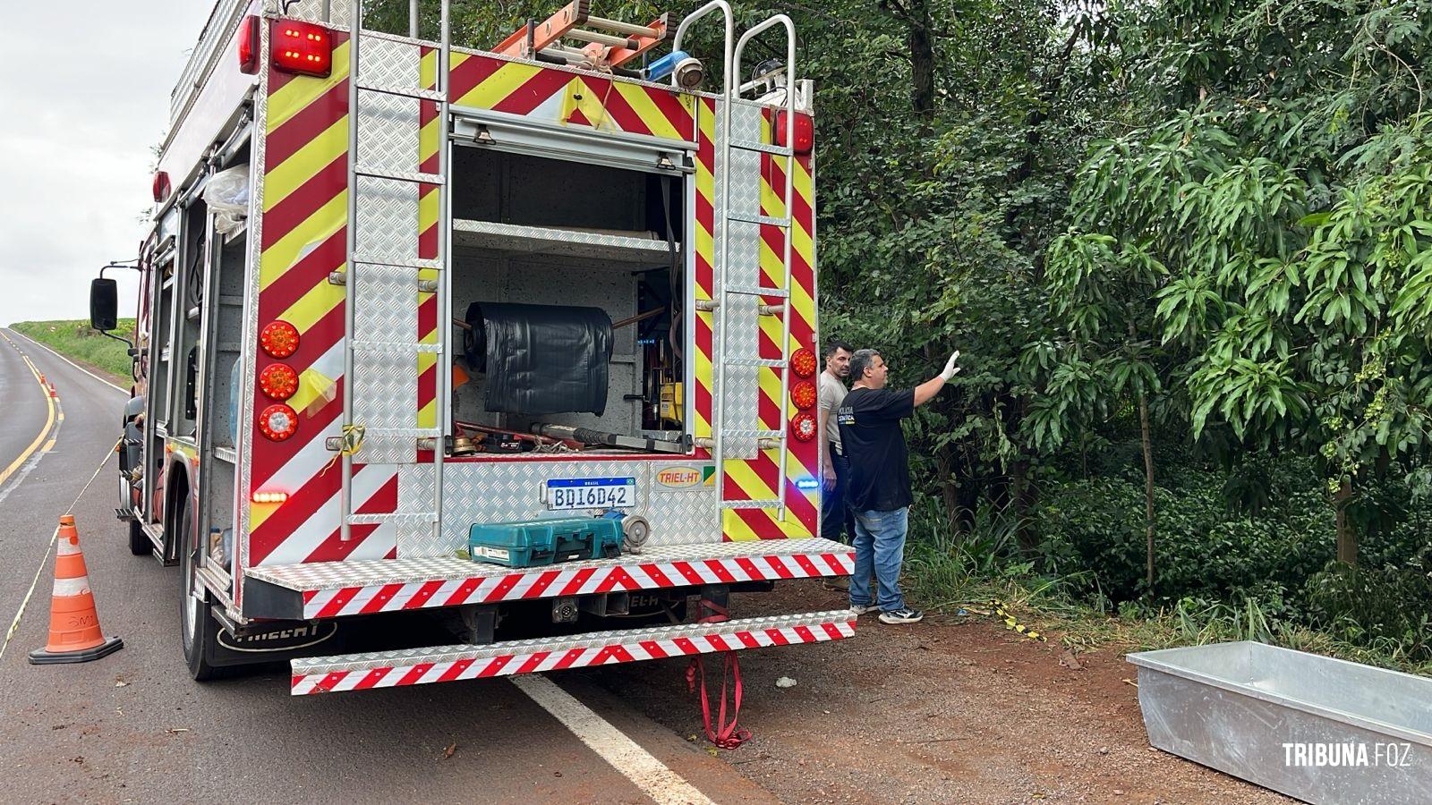 Acidente na PR-497 em Missal deixa dois mortos após caminhão pegar fogo