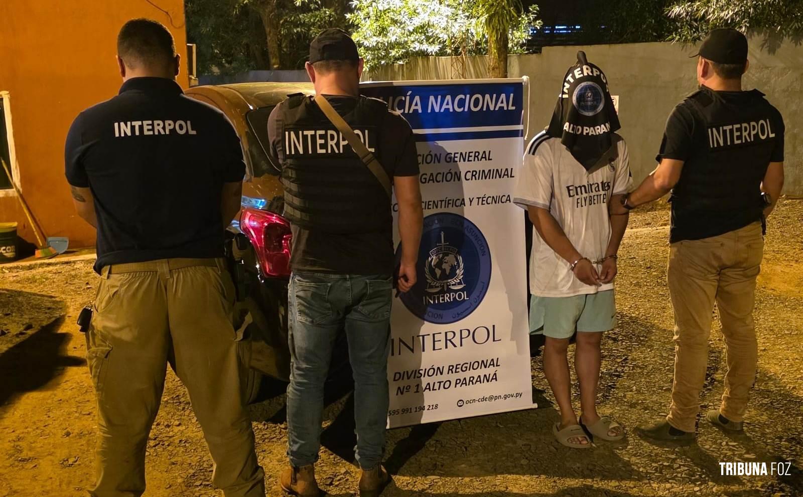 INTERPOL prende homem com carro roubado no Brasil no Bairro San Antonio de Ciudad Del Este