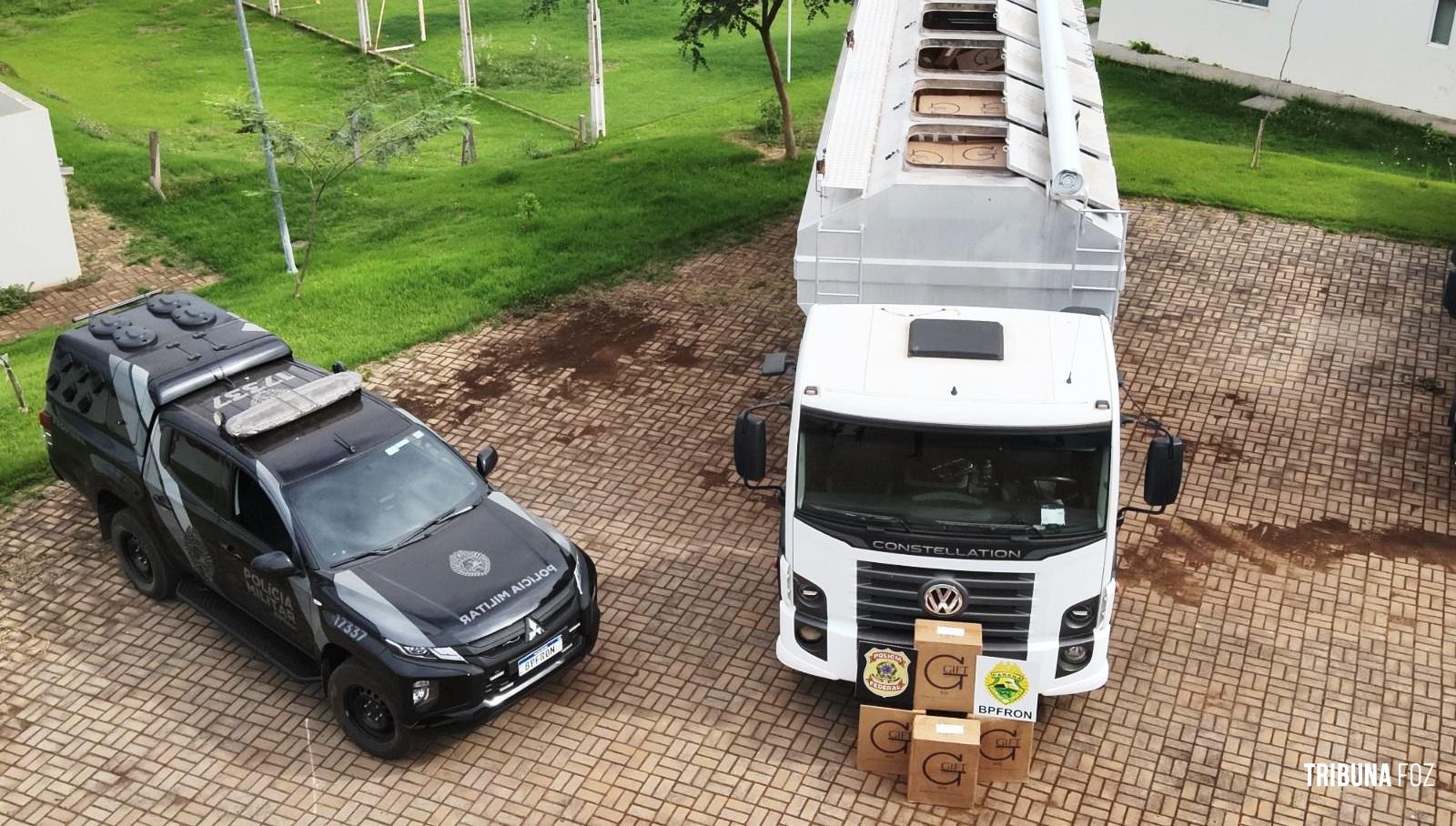 PF, RF e BPFRON apreendem caminhão carregado com 12.500 pacotes de cigarros contrabandeados em Santo Antônio do Sudoeste