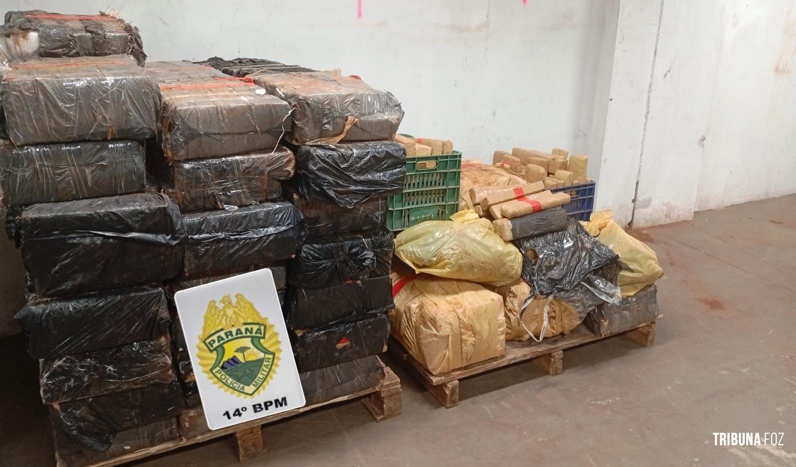 PM apreende mais de 880 Kg de maconha na área rural do Aparecidinha em Foz do Iguaçu