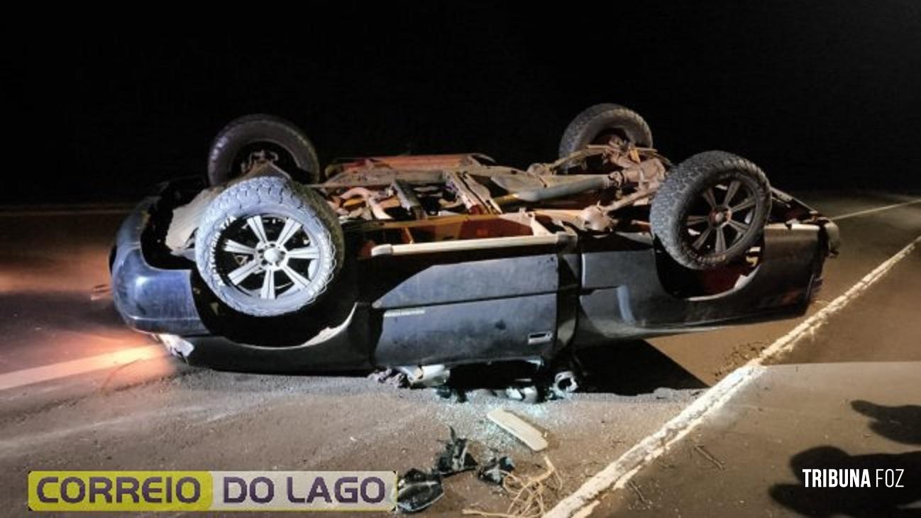 Veículo capota entre Pato Bragado e Entre Rios do Oeste