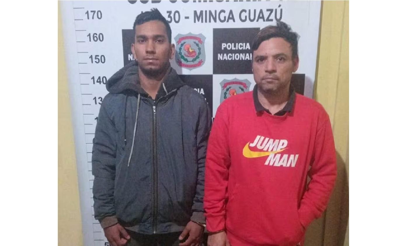 Dois homens são presos com simulacro de fuzil e mercadorias supostamente roubadas em assalto no Paraguai