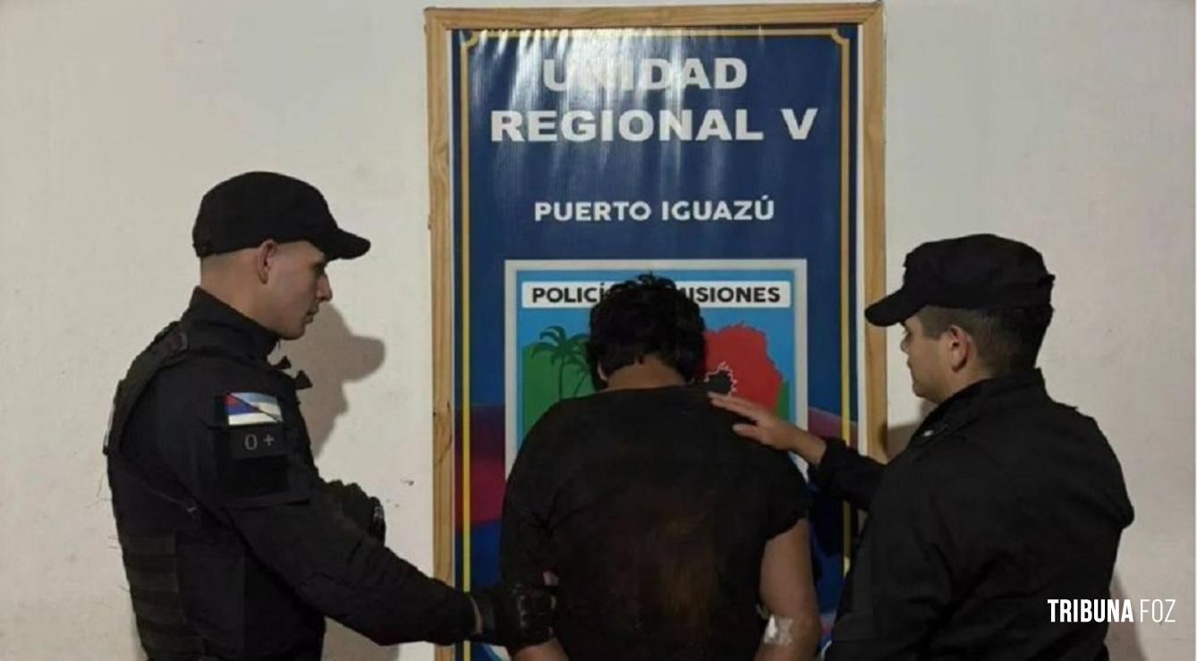 Ele ameaçou a mãe com uma faca, agrediu policiais e acabou preso em Puerto Iguazú, na Argentina