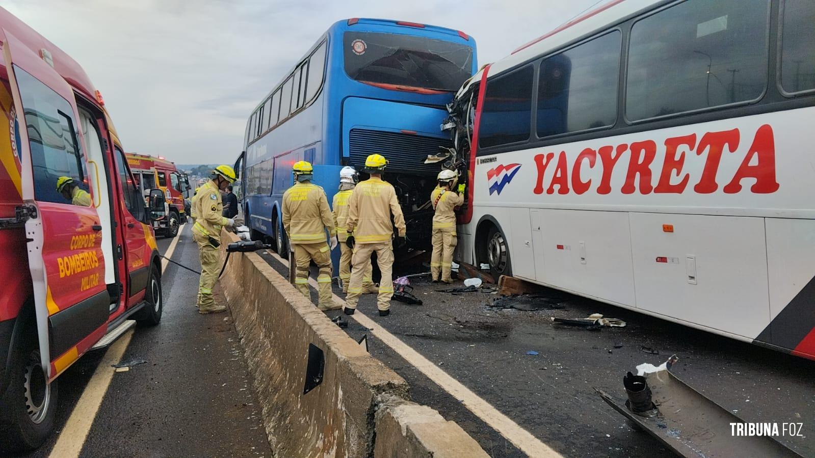 Engavetamento envolvendo cinco veículos deixou duas pessoas feridas na BR-277 em Foz do Iguaçu