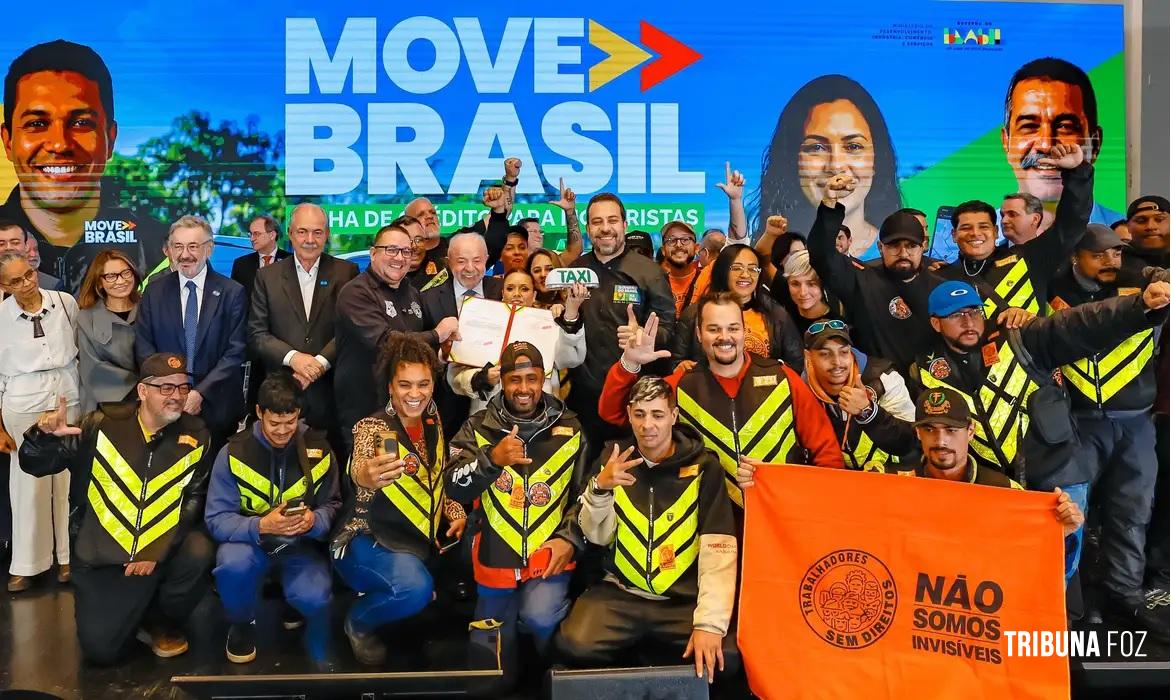 Lula cria programa de R$ 30 bilhões para motoristas de aplicativos