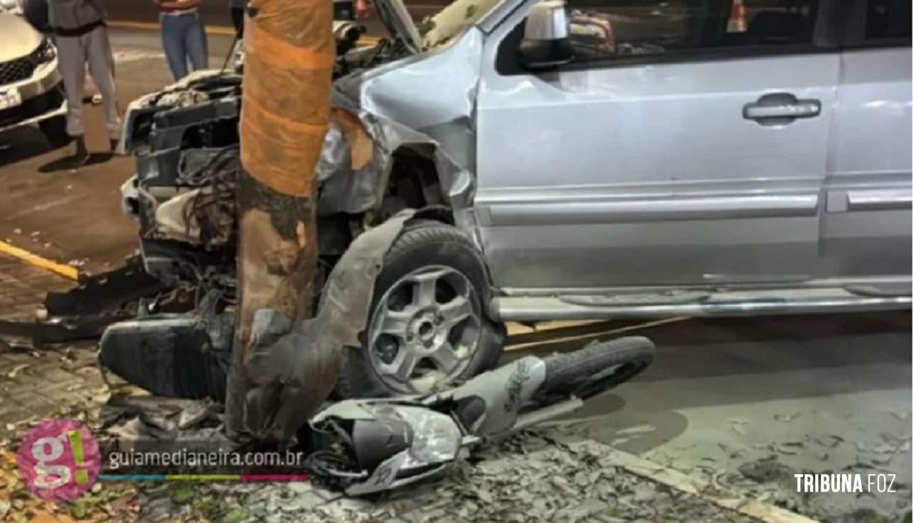 Motorista perde controle, invade calçada e deixa entregador ferido no centro de Itaipulândia