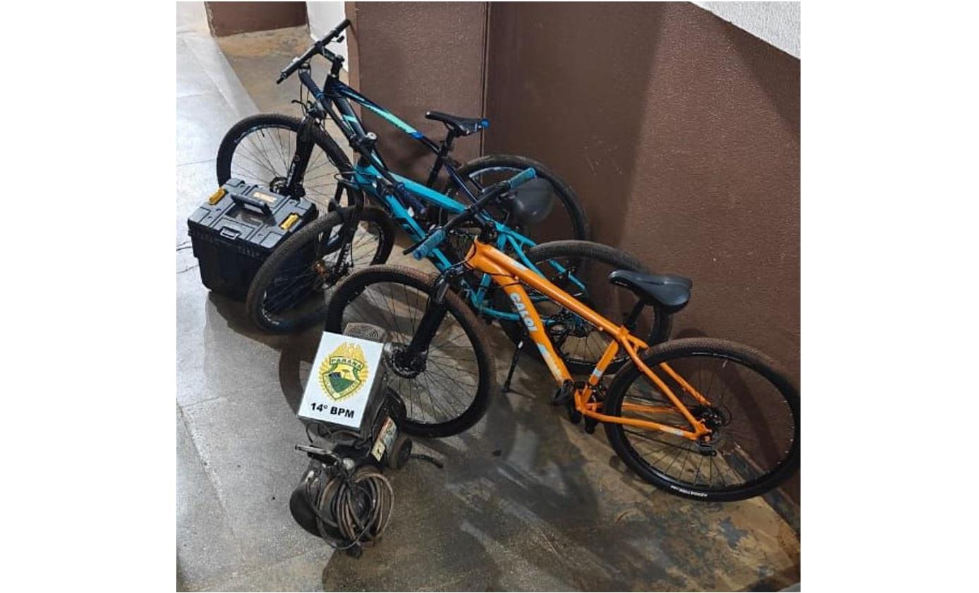 PM recupera objetos furtados e prende mulher na Favela do Monsenhor em Foz do Iguaçu