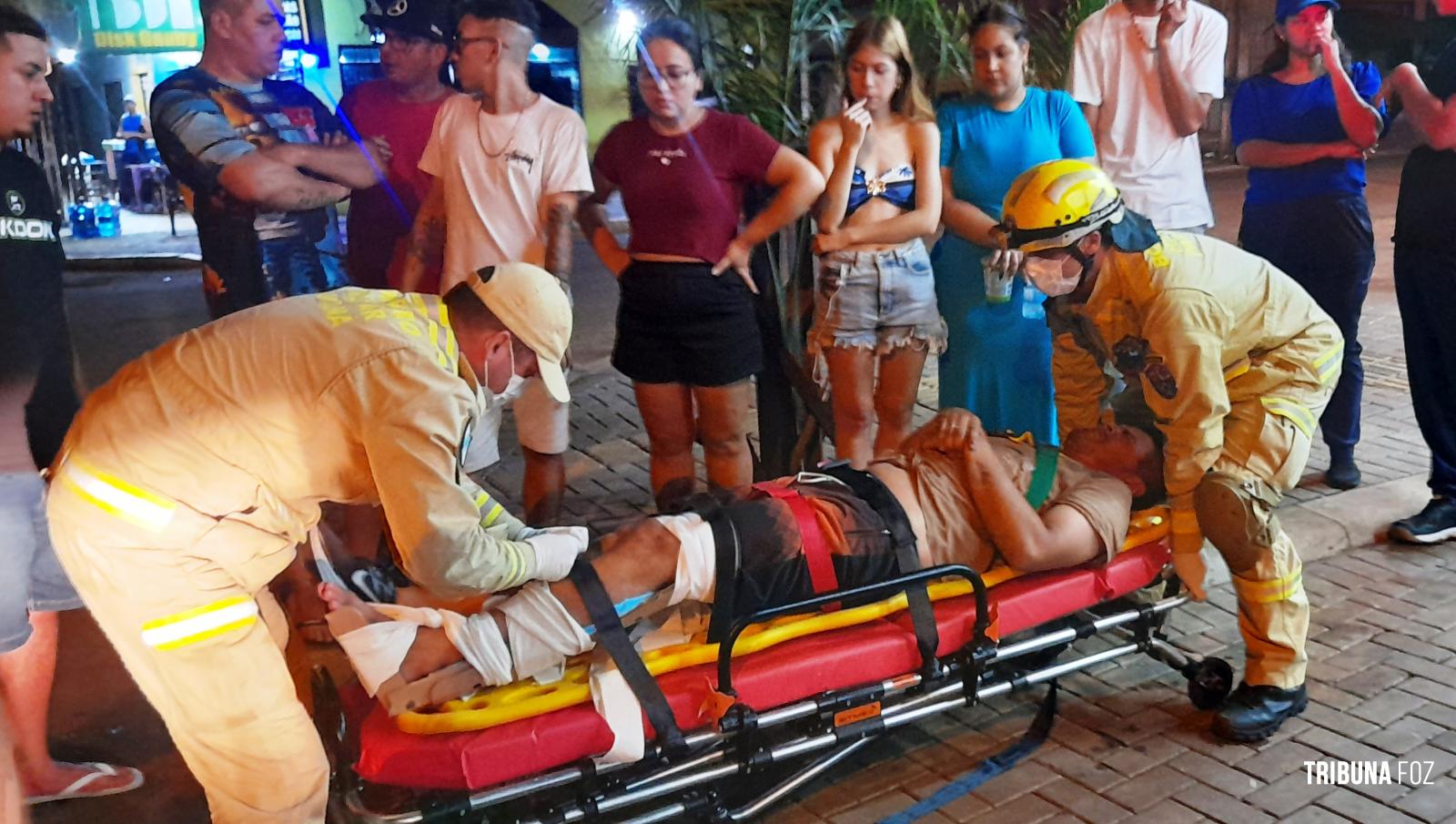Siate socorre duas vítimas após colisão entre duas motos no Porto Meira