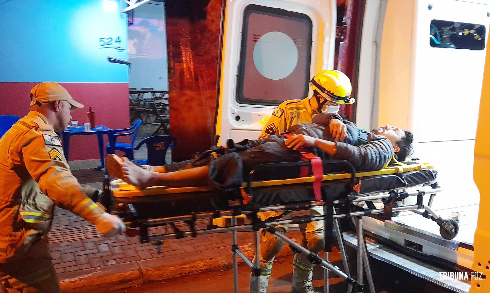Motociclista é socorrido pelo Siate após queda no Porto Meira durante a madrugada