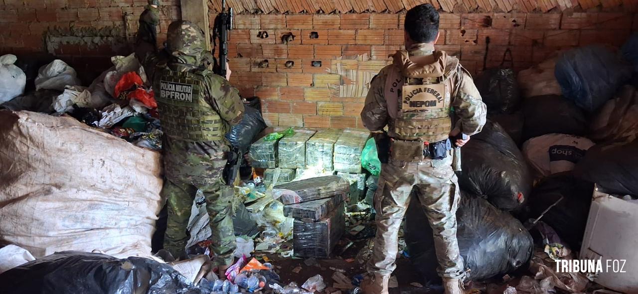 PF e PM apreendem 795 Kg de maconha em imóvel abandonado em Foz do Iguaçu