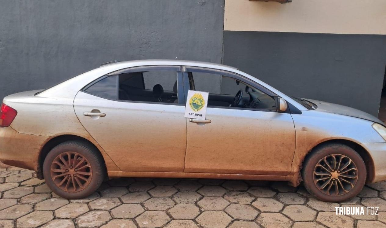 PM recupera veículo furtado, prende duas pessoas e apreende arma de fogo em Foz do Iguaçu