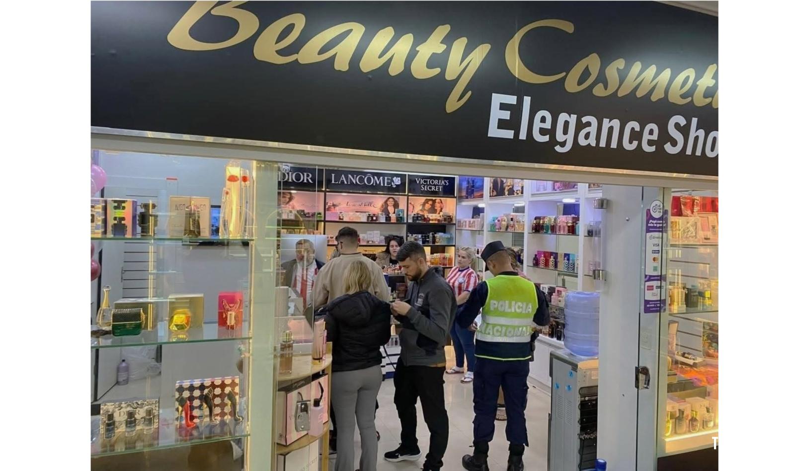 Policia faz operação em loja sobre venda de perfumes supostamente falsificados  em Ciudad Del Este