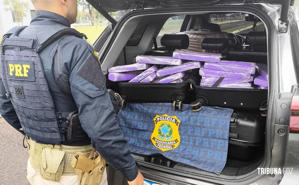 PRF apreende 87 quilos de maconha e prende casal na BR-277 em Santa Terezinha de Itaipu 