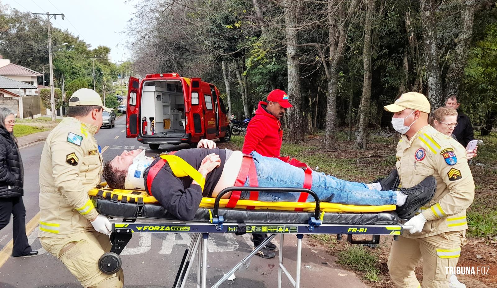 Siate socorre duas vítimas graves após colisão na Vila Yolanda