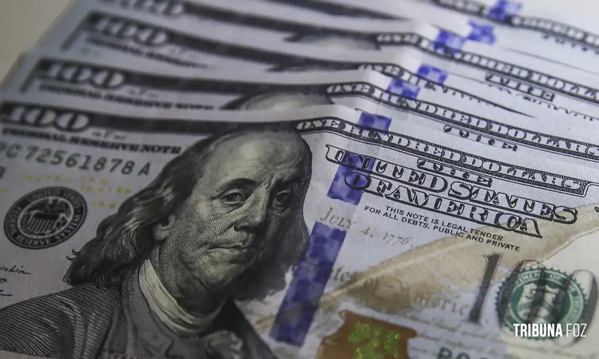 Dólar cai para R$ 5,10, após juros serem mantidos nos EUA