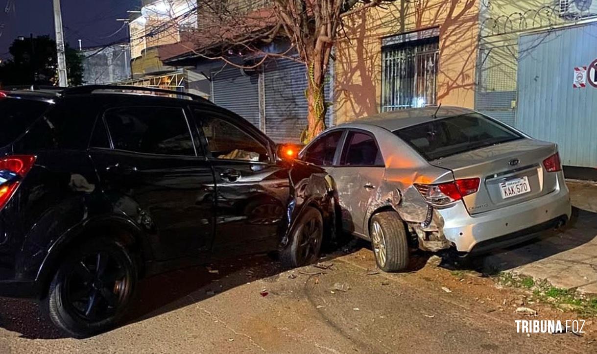 Motorista embriagado bate em carro estacionado e perde sua caminhonete em Ciudad Del Este