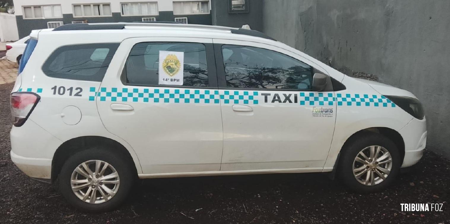 PM recupera táxi roubado minutos após o crime em Foz do Iguaçu 