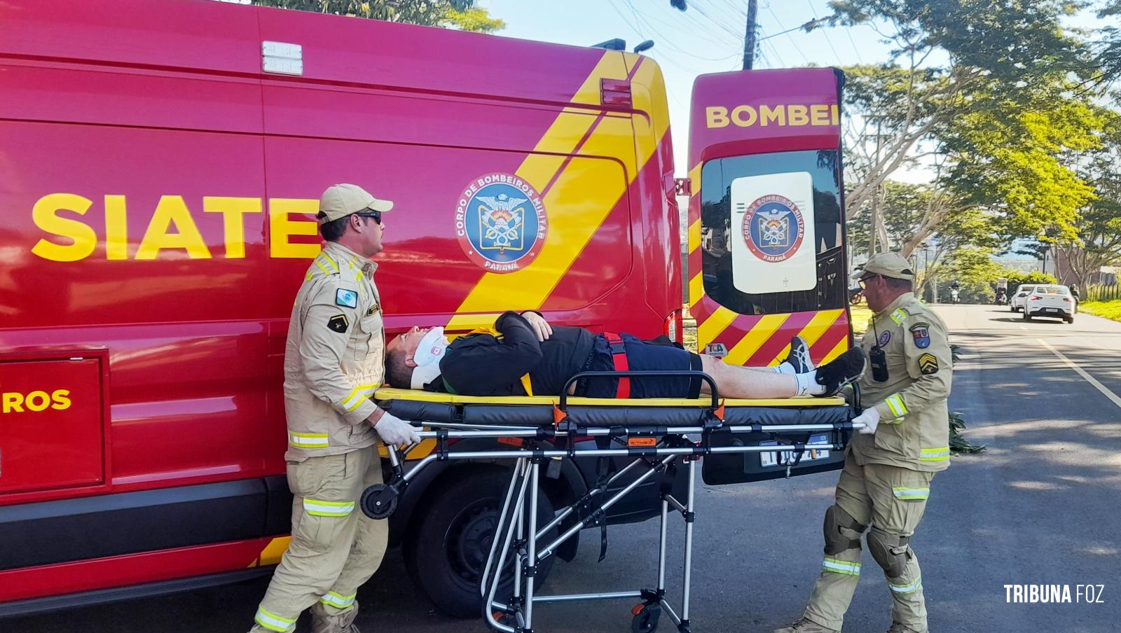 Siate socorre duas vítimas após colisão na Vila Portes