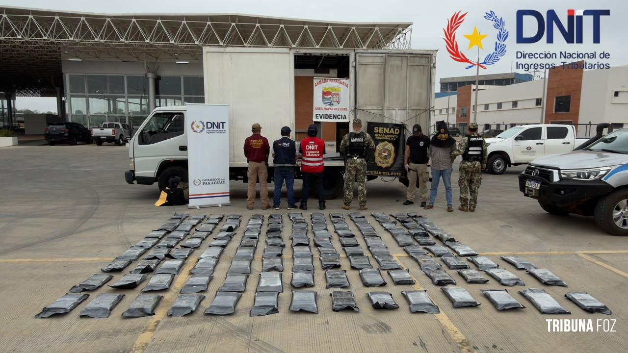 304 quilos de maconha premium é apreendido em caminhão prestes a cruzar para o Brasil pela Ponte da Integração