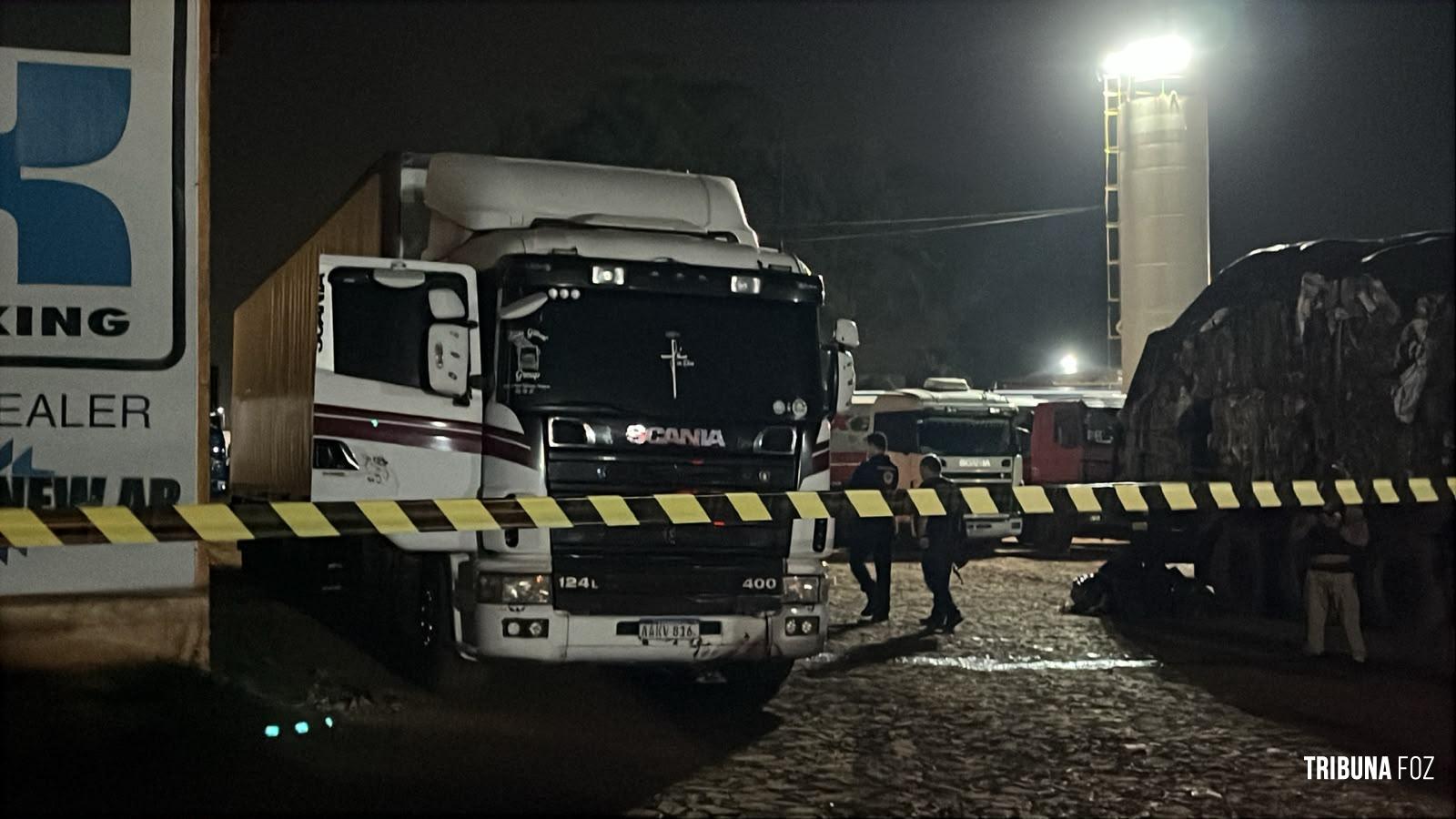 Caminhoneiro de 36 anos é encontrado morto dentro de carreta carregada de batatas na BR-277