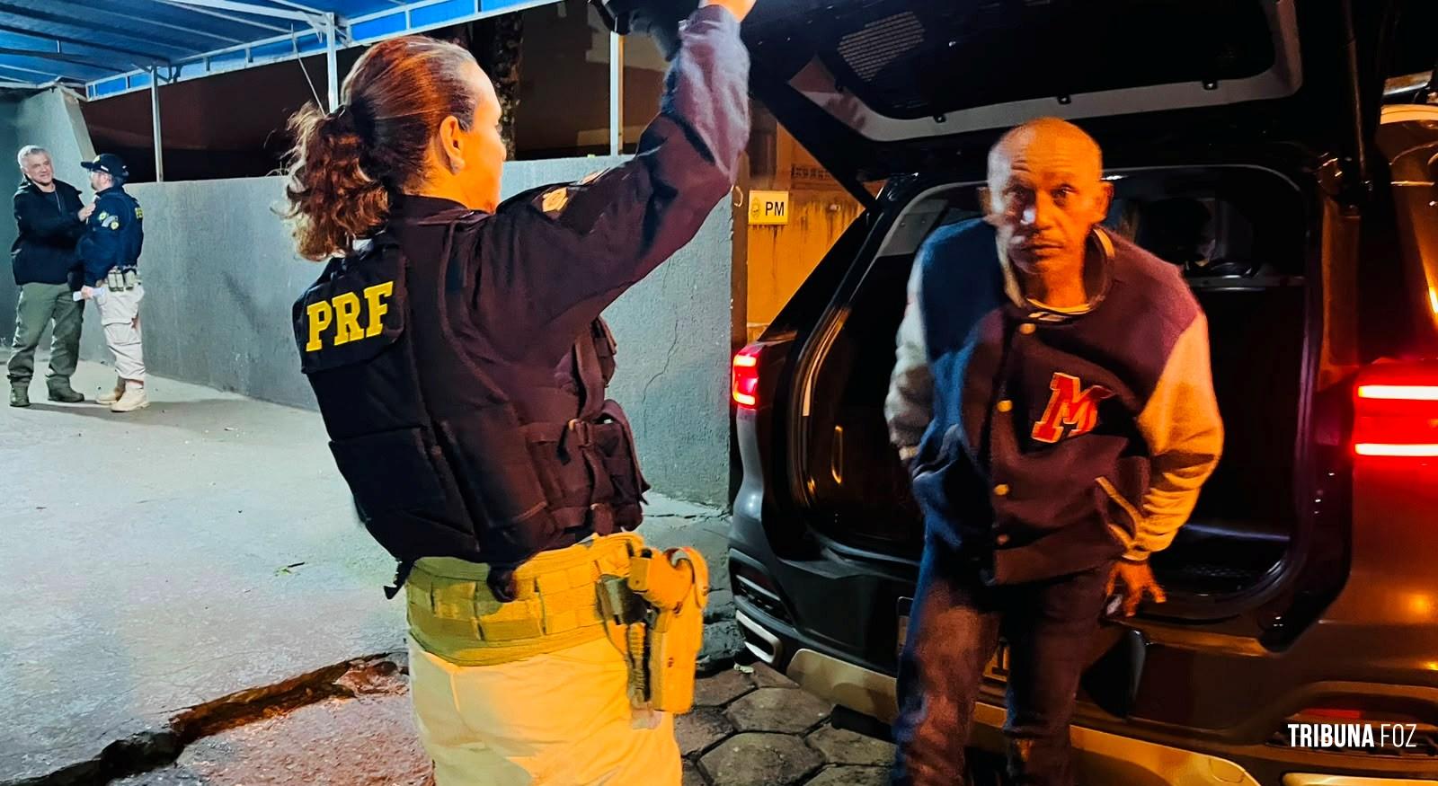 Homem é preso pela PRF após ser flagrado dirigindo na contramão da BR-277 em Foz do Iguaçu
