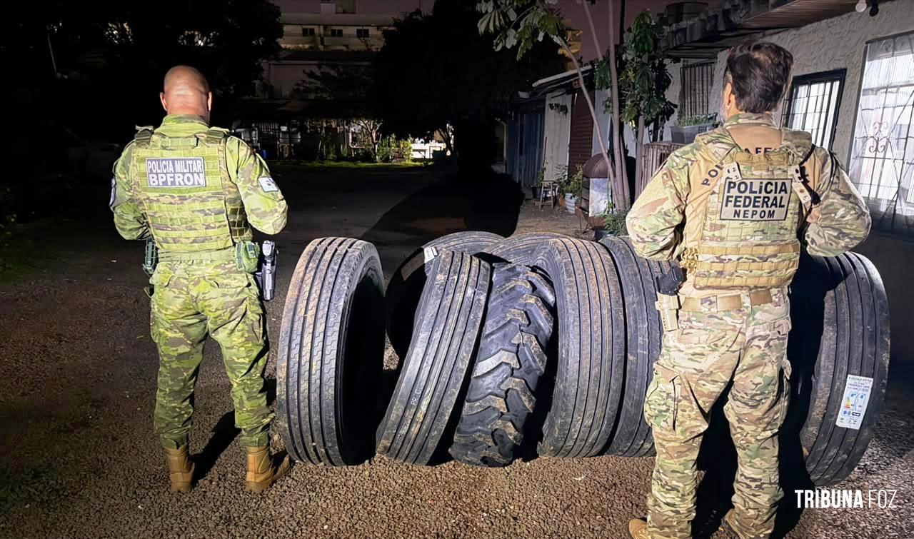PF e PM apreendem pneus de caminhão de origem paraguaia em depósito clandestino na Vila Portes