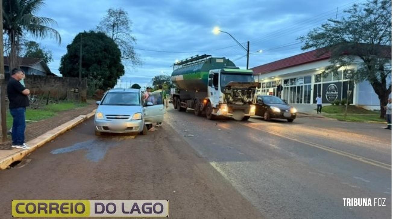 Colisão entre caminhão e Meriva deixa trânsito lento na saída de Santa Helena