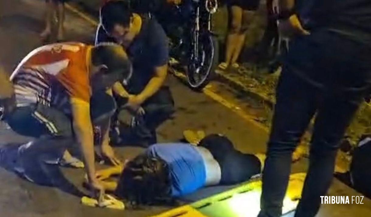 Colisão entre motocicletas deixa dois jovens feridos em frente à escola em Presidente Franco no Paraguai