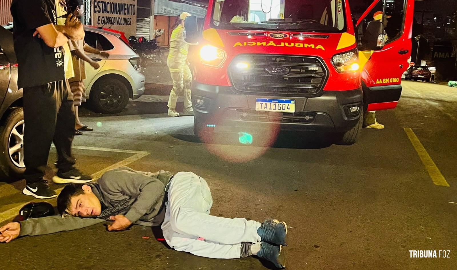 Homem é atropelado por carro na Vila Portes e é socorrido pelo Siate