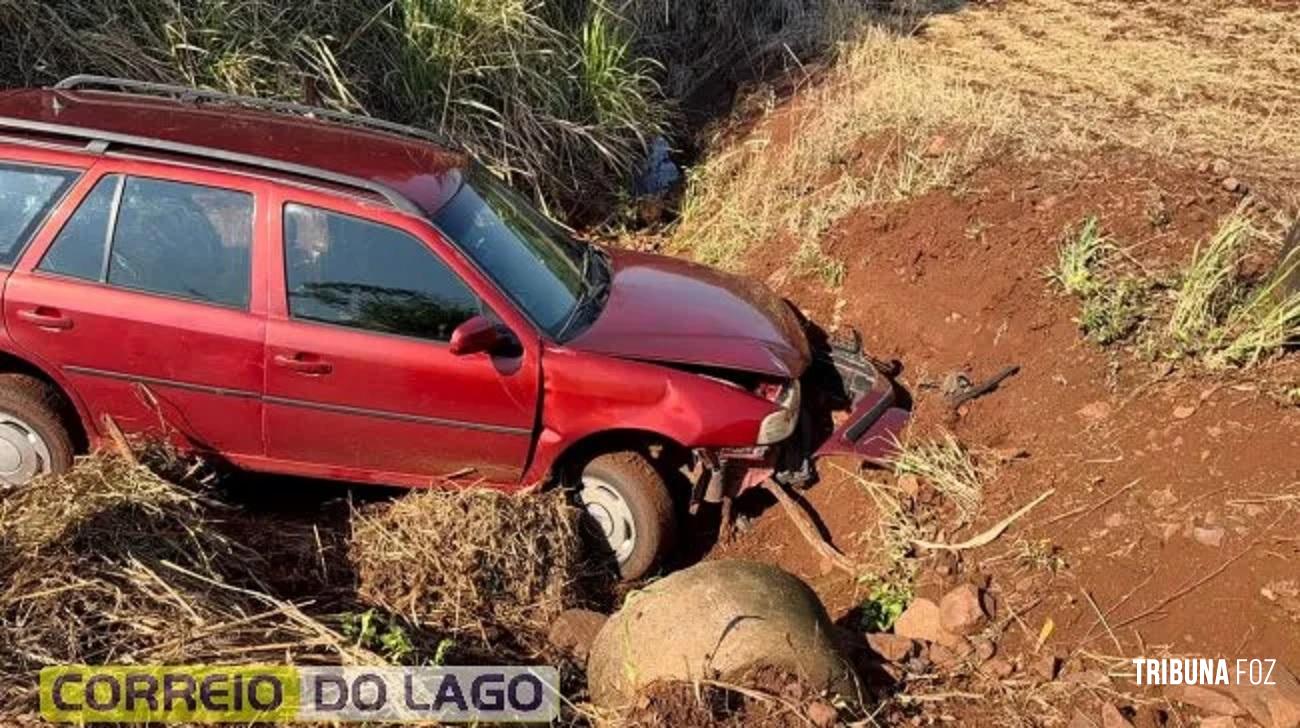 Jovem fica ferido após veículo colidir contra barranco na Linha União no interior de Santa Helena