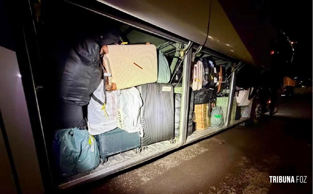 Operação conjunta apreende cinco ônibus com cerca de R$ 2 milhões em mercadorias em Foz do Iguaçu