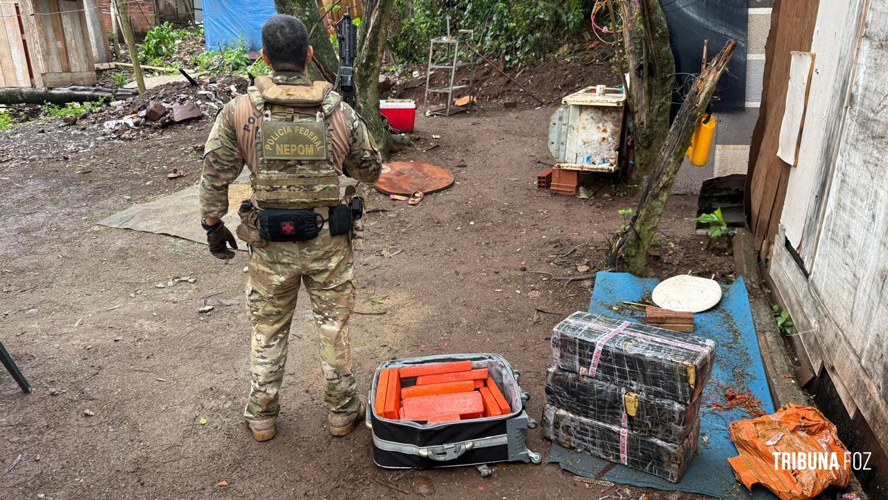 PF, PM E Exército apreendem 88,9 Kg de maconha na Favela do Monsenhor em Foz do Iguaçu