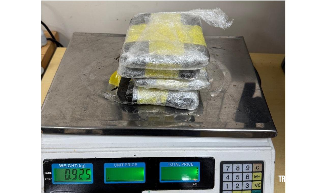 Policia Federal apreende haxixe escondido dentro de televisão em centro de distribuição dos Correios em Foz do Iguaçu